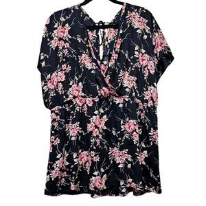Torrid Womens Floral Black V-Neck Blouse With Short Sleeves & Tie Back Size 3X M